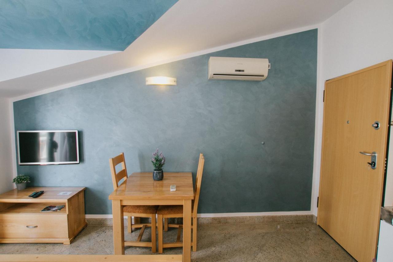 Ferienwohnung Blue Sea House Trogir Exterior foto