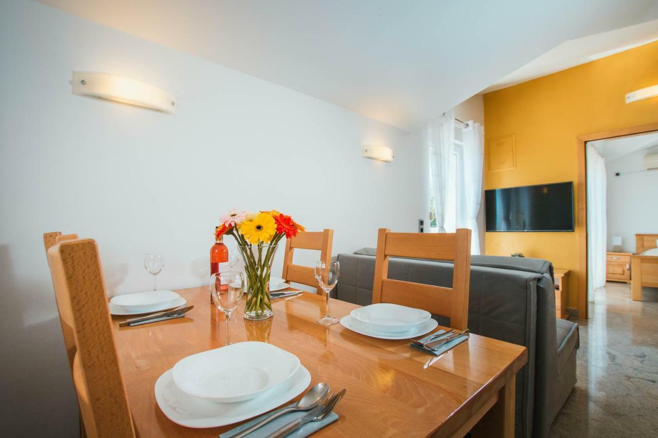 Ferienwohnung Blue Sea House Trogir Exterior foto